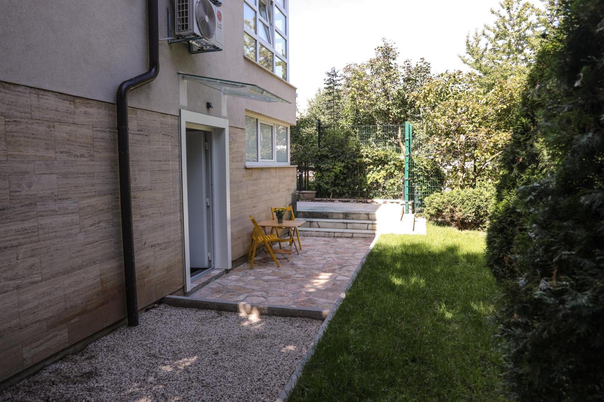 Studio Apartments Visit Point SJJ Esterno foto