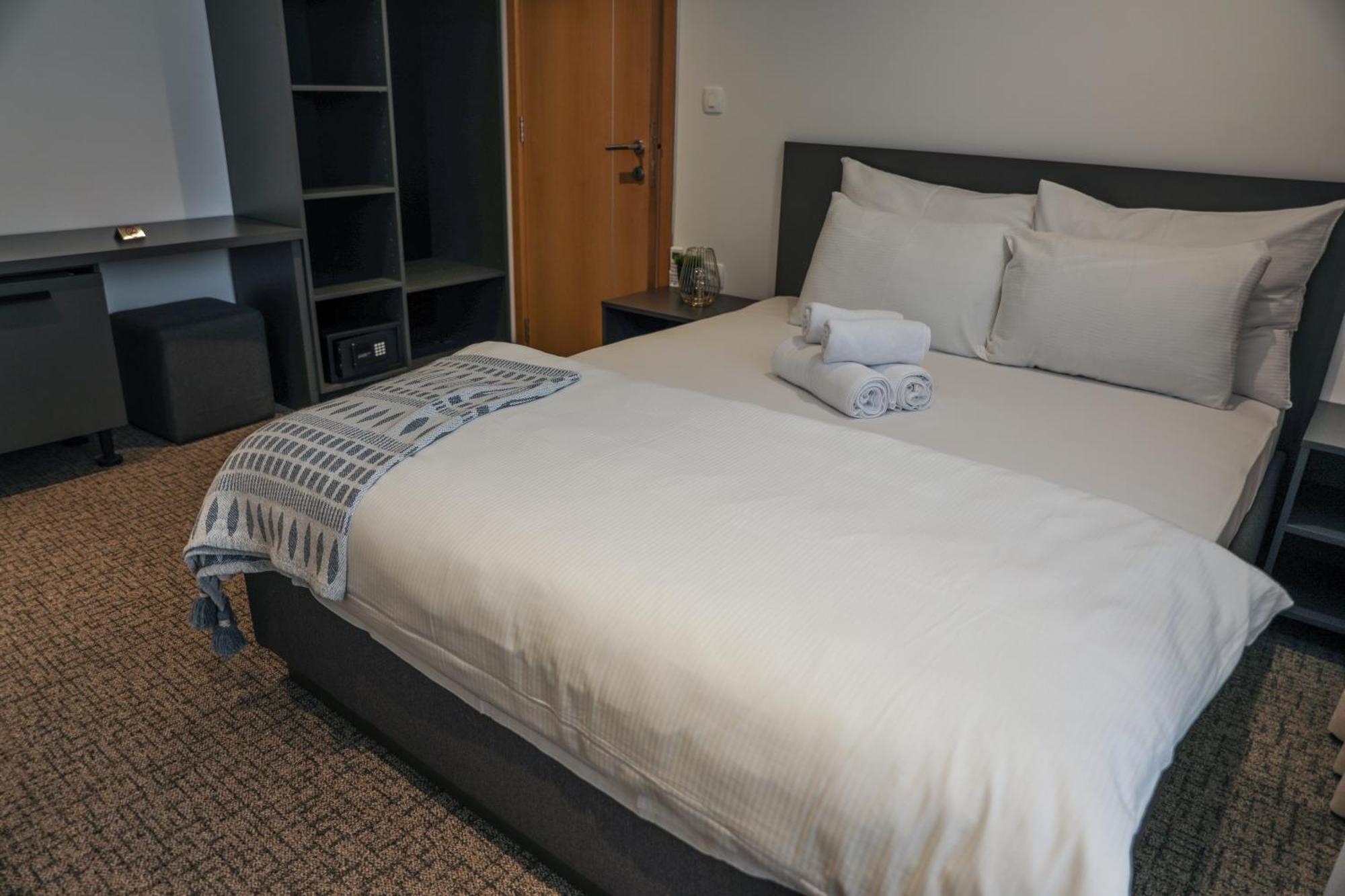 Studio Apartments Visit Point SJJ Esterno foto