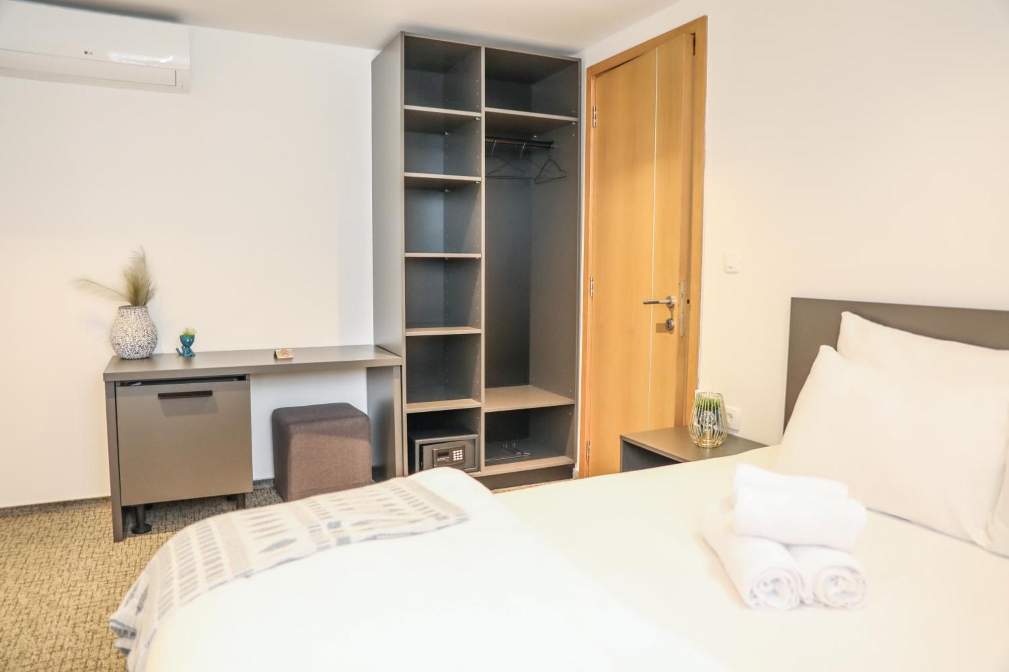 Studio Apartments Visit Point SJJ Esterno foto
