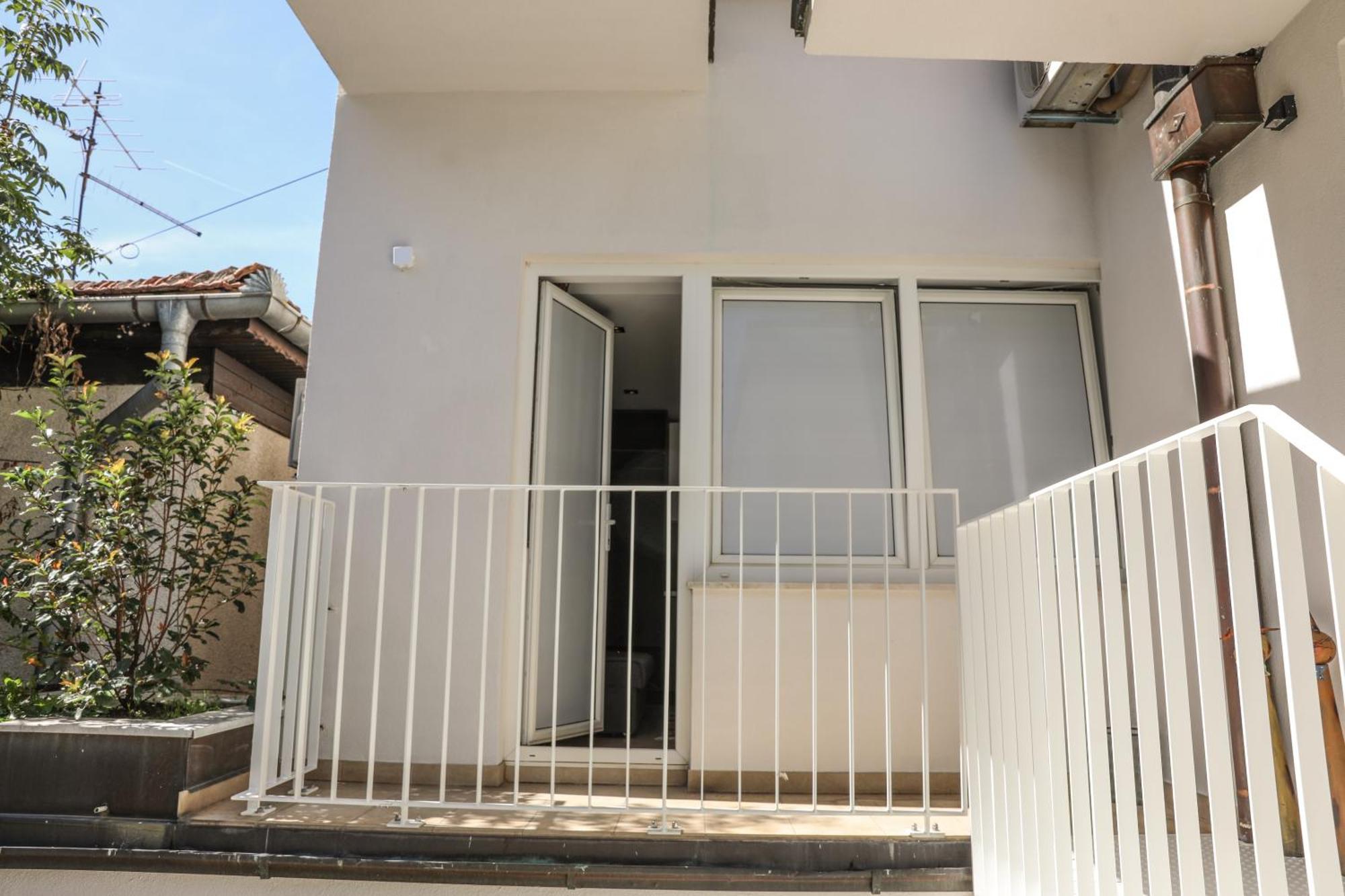 Studio Apartments Visit Point SJJ Esterno foto