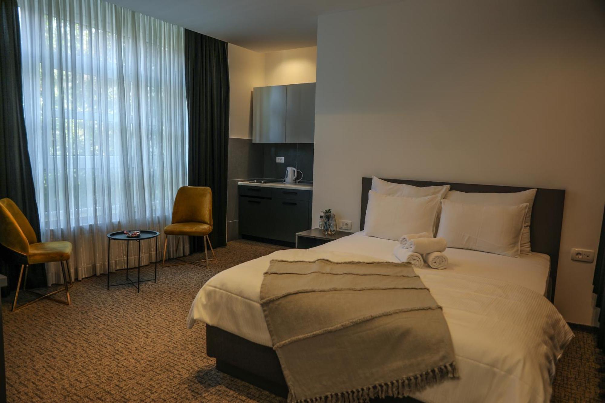 Studio Apartments Visit Point SJJ Esterno foto