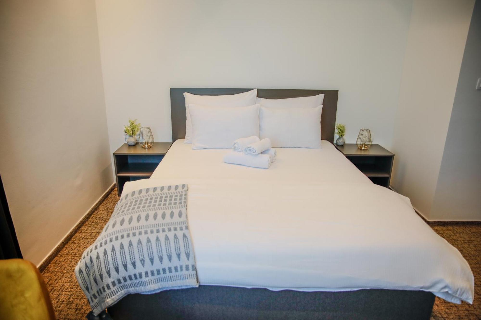 Studio Apartments Visit Point SJJ Esterno foto
