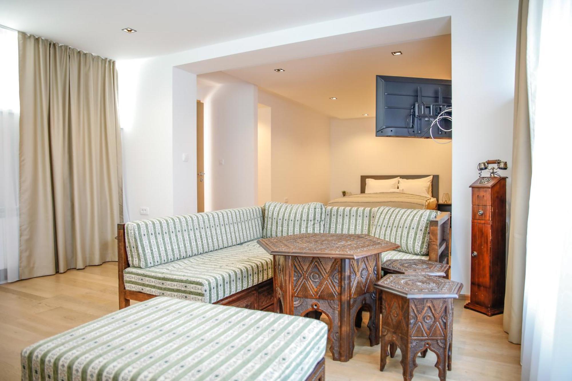Studio Apartments Visit Point SJJ Esterno foto